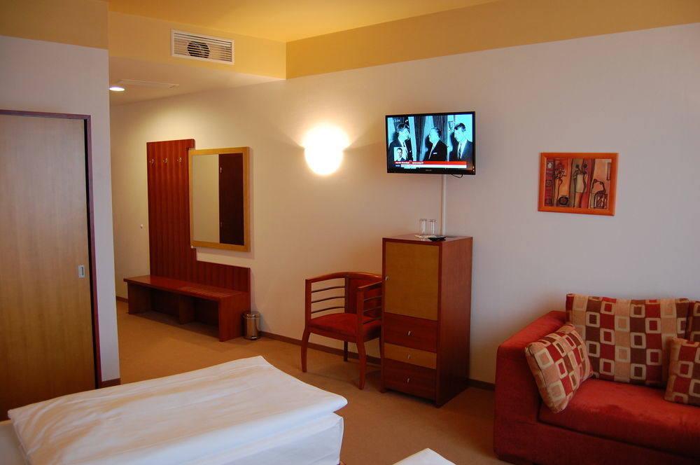 Atlantis Hotel